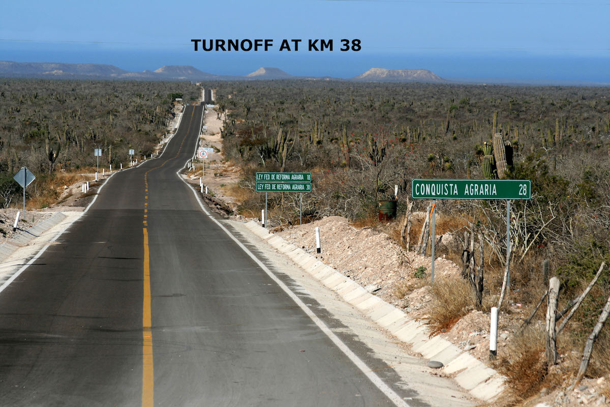 turnoff for playas KM 38